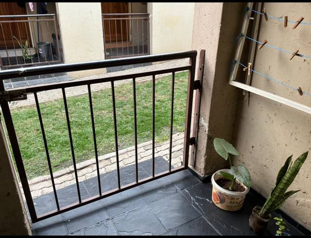 2 BEDROOM TOWNHOUSE FOR SALE IN ELSPARK